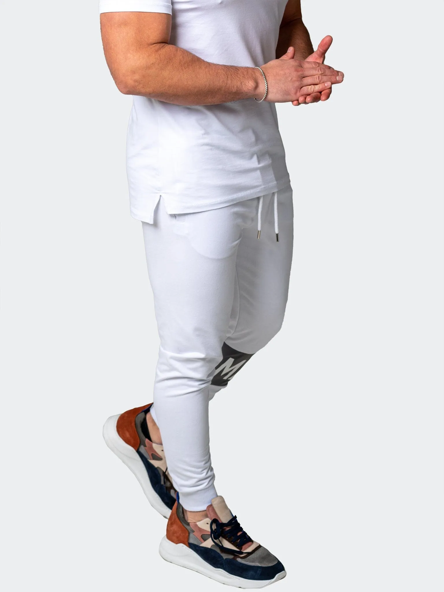 Jogger Insignia White