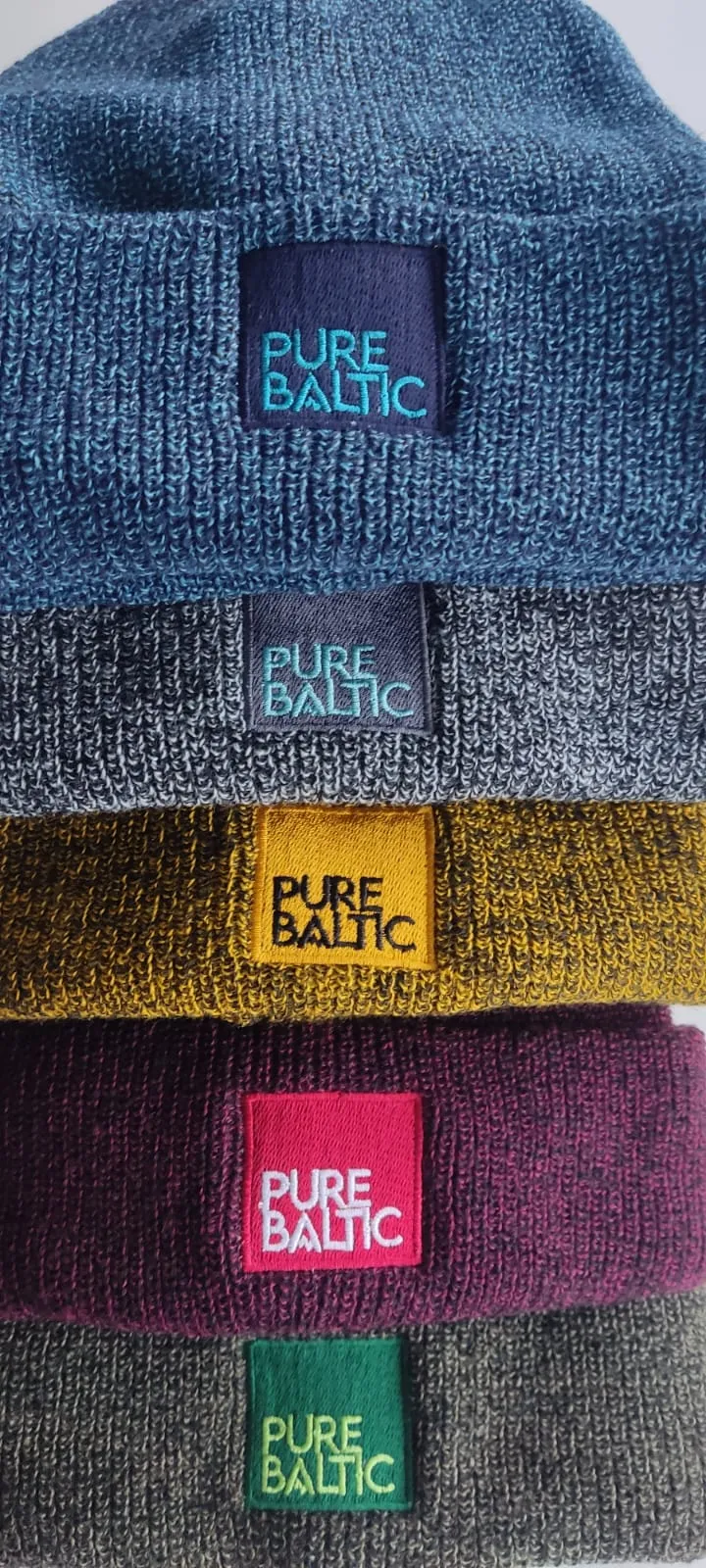 PURE BALTIC RED BEANIE