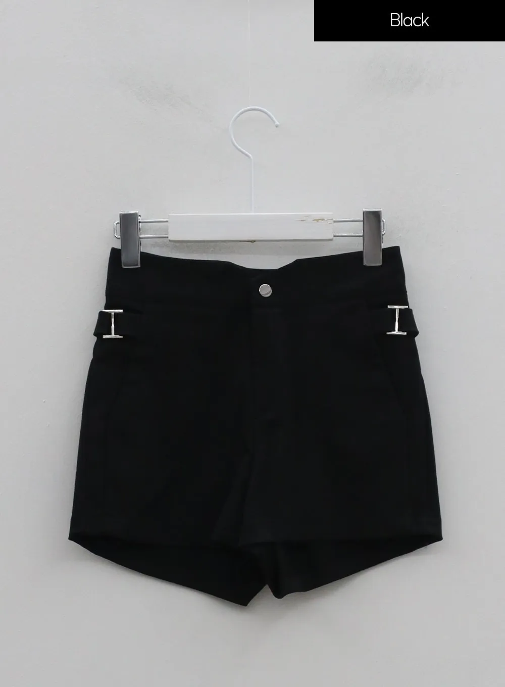 Side Belt Slit High Waist Short Pants IG18