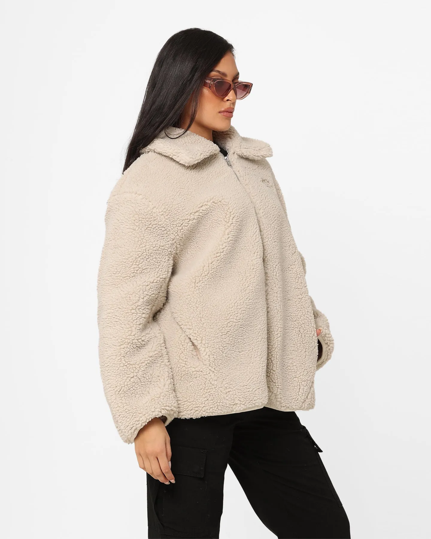 Stussy Women's Dice Sherpa Jacket Winter White