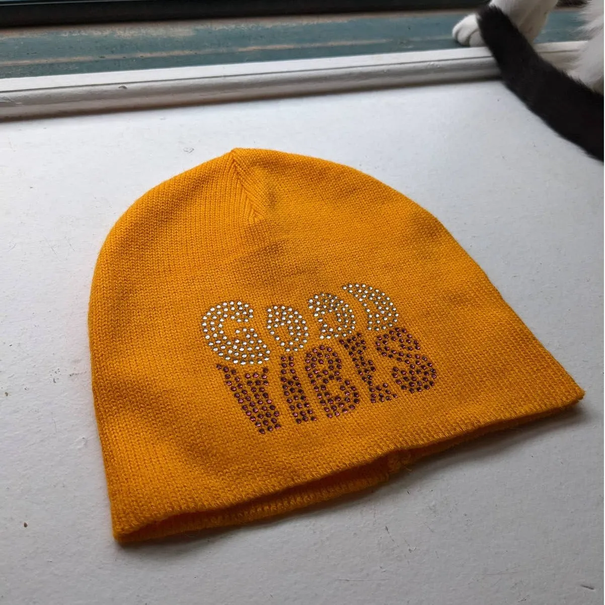 Urban Outfitters Retro Groovy Orange Chunky Knit Beanie 70s inspired Grunge Hat