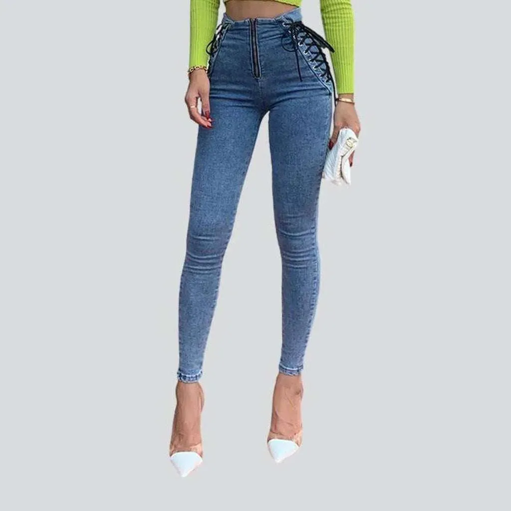 Women's skinny jeans with drawstrings